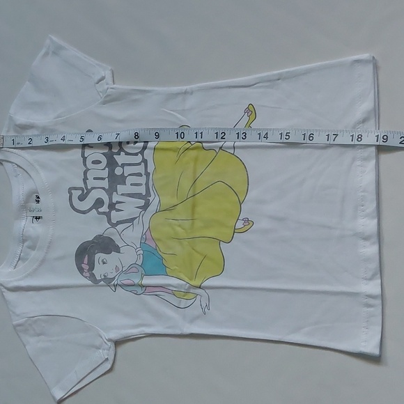 Disney snow toddler Girls white simple portrait tee size S 5-6 - Picture 3 of 4